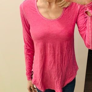 Lululemon hot pink tee